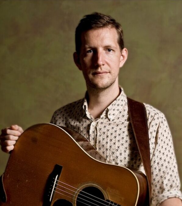 Chris Eldridge named visiting associate professor at Oberlin University